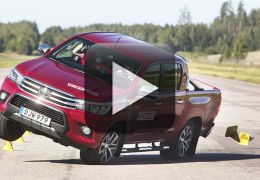 Vídeo mostra Hilux tendo problemas no chamado Teste de Alce