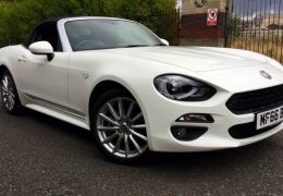 Conversível: conheça os detalhes do 124 Spider, da Fiat