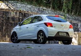 Teste do Chevrolet Onix LTZ Automático 2017