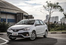 Toyota Etios 2018 chega ao mercado com alterações visuais