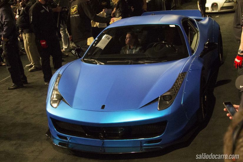 Leilão vende Ferrar de Justin Bieber e Kombi de 1965