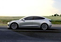 Tesla Model 3 começa a ser produzido ainda este mês