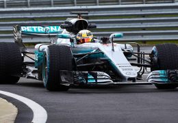 Mercedes aposta em carro “magrinho” para temporada 2017 da F1