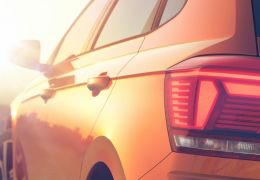 Volks divulga oficialmente 1ª imagem do novo Polo