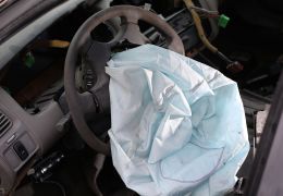 Takata deverá pedir recuperação judicial ainda este mês