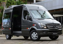 Mercedes-Benz lança Sprinter edição especial de 20 anos no Brasil