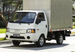 JAC ataca o mercado de VUCs com o V260