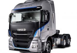 Iveco comemora 20 anos de Brasil com edição especial Hi-Way e Daily