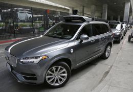 Carro autônomo da Uber mata mulher nos EUA