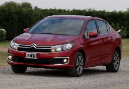 Primeiras impressões do novo Citroën C4 Lounge 2018