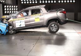 Fiat Toro consegue 4 estrelas em teste de colisão da Latin NCap