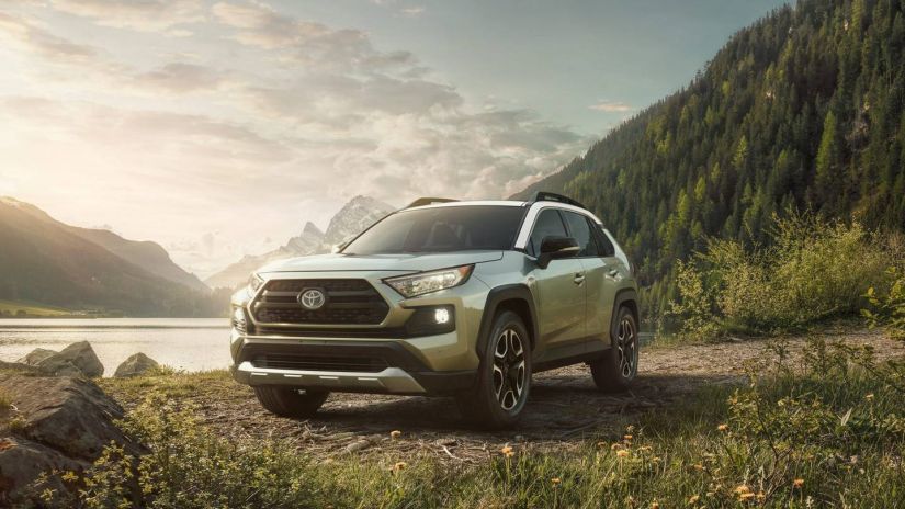 Toyota revela novo RAV4 com mecânica mais moderna