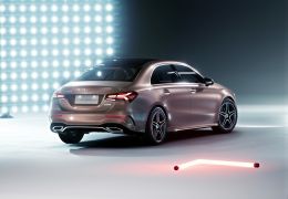 Mercedes-Benz apresenta novo Classe A Sedan