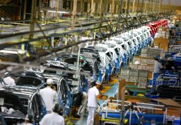 Produção automobilística cai 15% em virtude da greve dos caminhoneiros