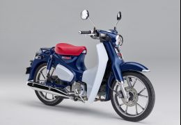 Honda lança “Biz retrô” para o mercado europeu