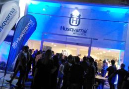 Husqvarna inaugura revenda de motos no Brasil