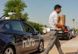 Serviços de entregas com carros autônomos ganham força nos EUA