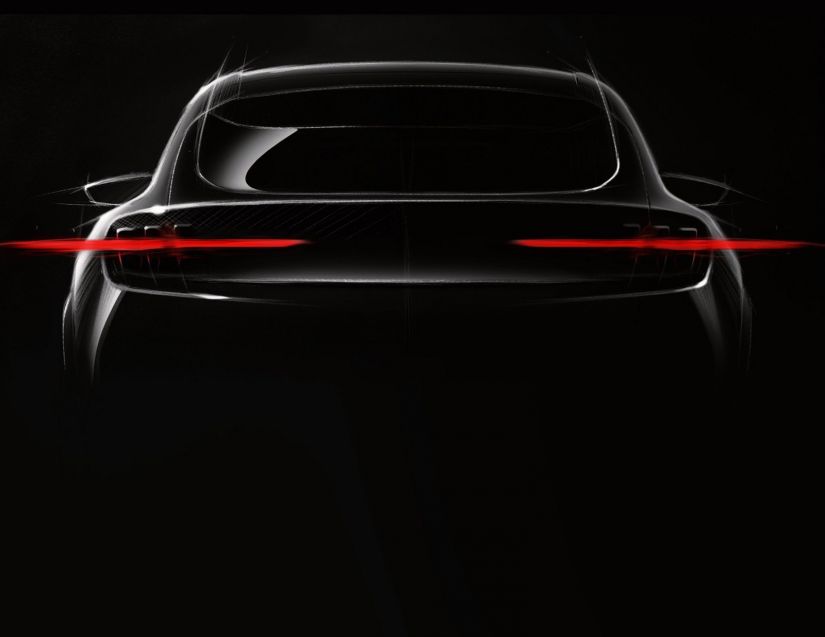 Ford apresenta SUV elétrico inspirado no Mustang