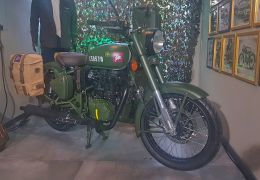 Royal Enfield lança Pegasus no Brasil