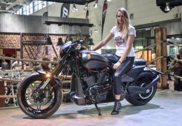 Harley-Davidson lança FXDR no Brasil