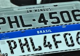Minas Gerais suspende implantação da placa do Mercosul até próximo governo