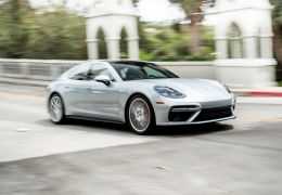 Porsche chama Panamera para recall