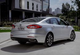 Ford lança Fusion 2019 com atualização no visual