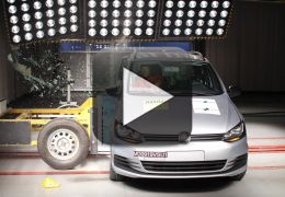 Volkswagen Fox leva 3 estrelas em teste de colisão