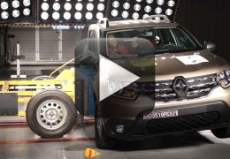 Novo Duster fica com 4 estrelas em teste de colisão para adultos