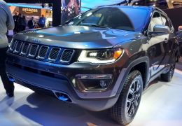 Jeep confirma Renegade e Compass híbridos para o Brasil ainda neste ano
