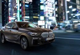 BMW lança novo X6 no Brasil em versão xDrive40i
