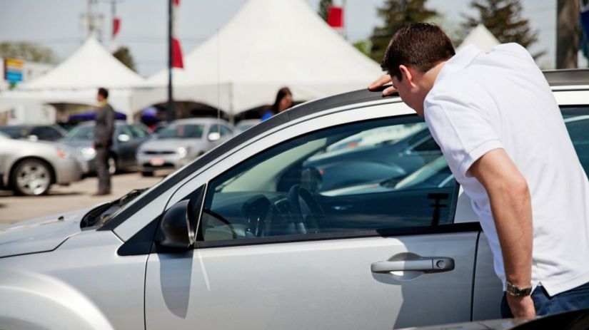 Carros com mais de 100 mil km? Vale a pena comprar?