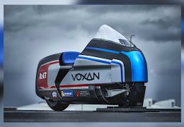 Voxan divulga moto elétrica de 425 cv de potência