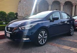 Nissan confirma lançamento do novo Versa para o último trimestre no Brasil