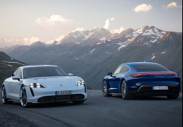 Porsche Taycan chega ao Brasil custando a partir de R$ 589 mil