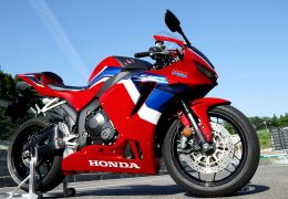Honda divulga nova moto CBR600RR 2021