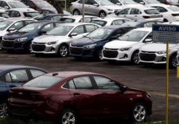 Venda de carros novos apresenta tímido crescimento em agosto comparado a julho