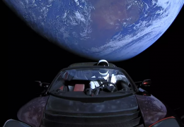 Tesla Roadster lançado ao espaço se aproxima de Marte