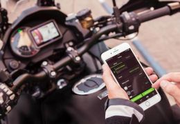 Kawasaki cria novo sistema de assistente de voz para motocicletas
