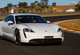 Porsche Taycan se torna o carro elétrico mais vendido no Brasil