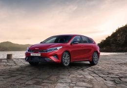 Kia Cerato Hatch 2022 deve ganhar novo visual e mais tecnologia
