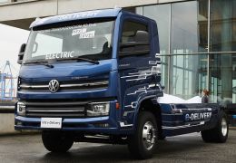 Volkswagen começa produção de caminhão elétrico VW e-Delivery no Brasil