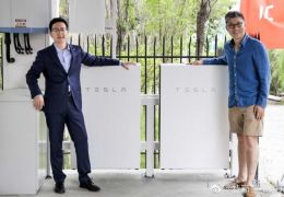 Tesla inaugura 1ª estação de carregamento solar sustentável