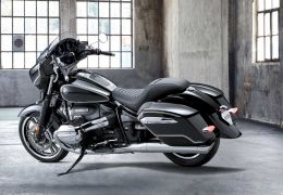 BMW lança novas versões da moto R 18