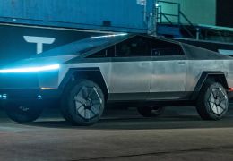 Tesla Cybertruck é liberada para encomenda no Brasil