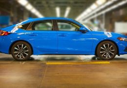 Honda começa produção do novo Civic hatch nos EUA