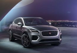 Jaguar E-pace reestilizado como a ser vendido no Brasil