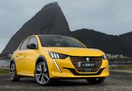 Peugeot 208 elétrico começa a ser vendido nacionalmente