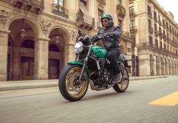 Kawasaki apresenta Z650 RS 2022