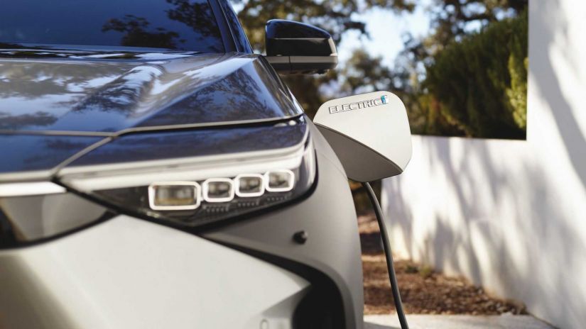 Toyota terá nova plataforma para veículos elétricos e híbridos